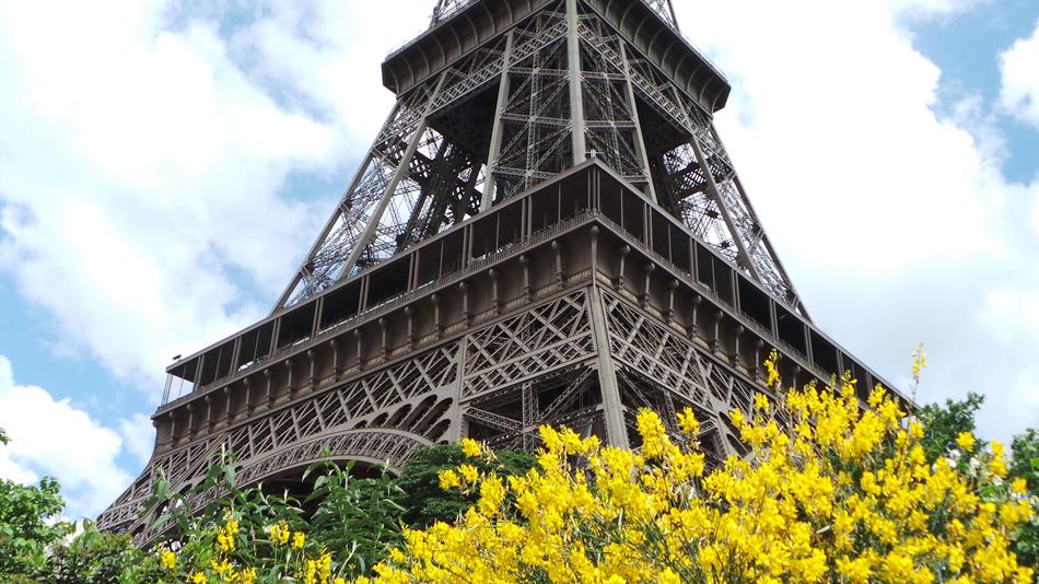 Tower Eiffel romantic place