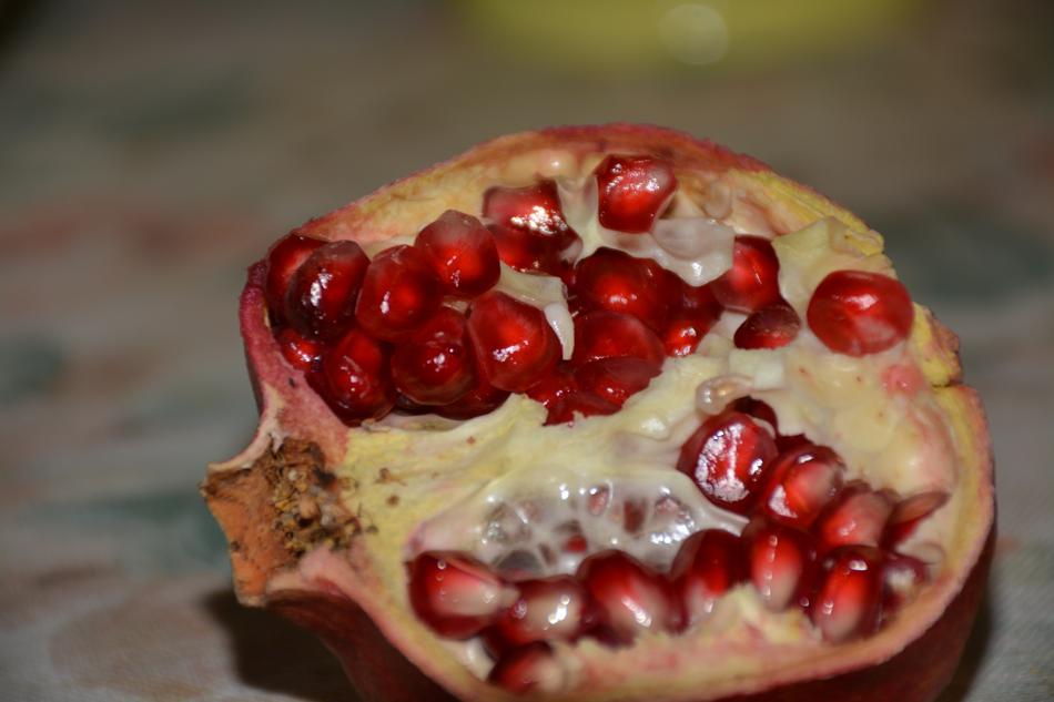 pomegranate fruit sweet kind