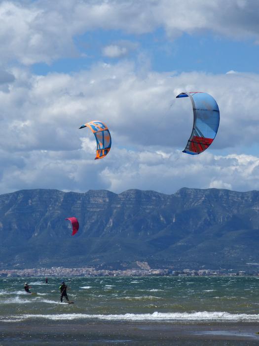 landscape people parachute mountains