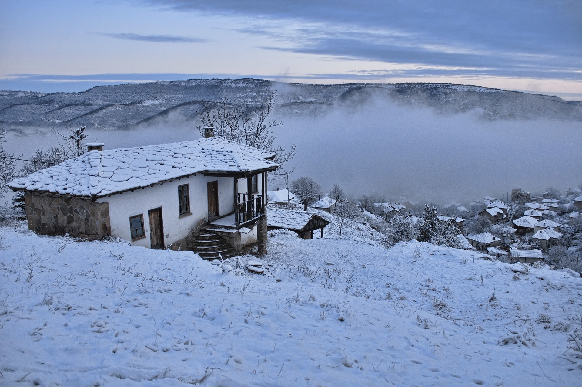 Дома в горах болгарии