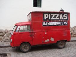 red car pizza