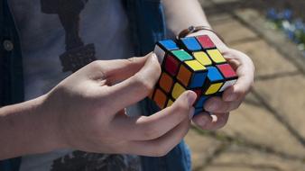 Cube Rubik Boy play