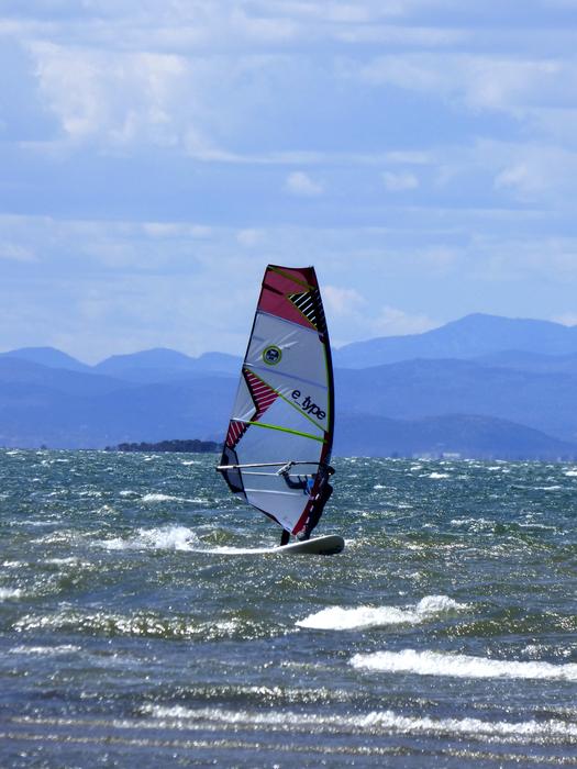 the wind the boat the sea is beautiful