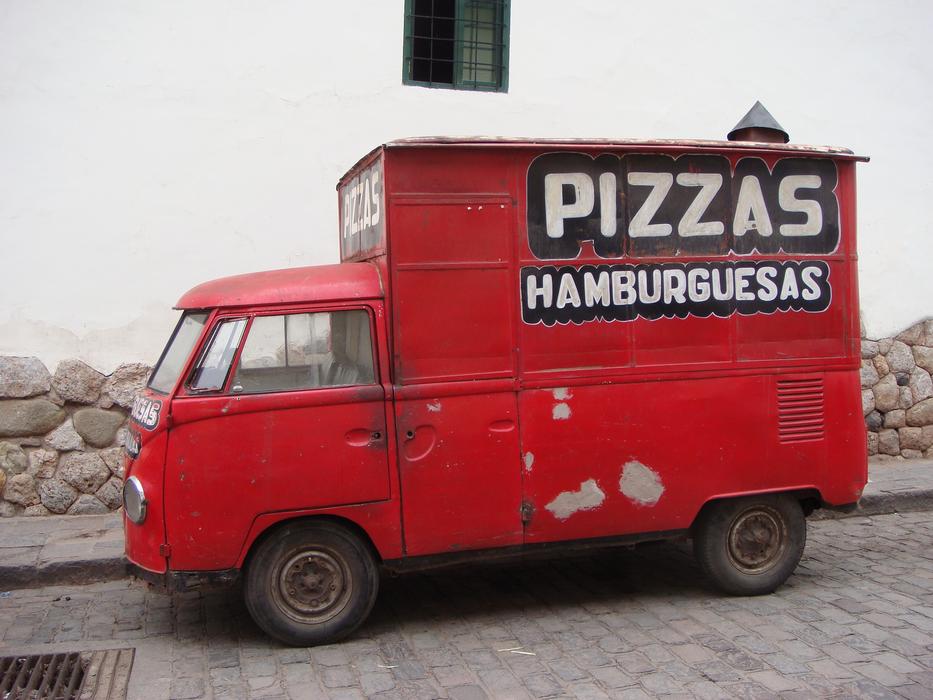 red car pizza