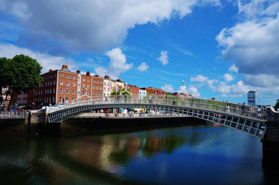 bridge over the river in Dublin