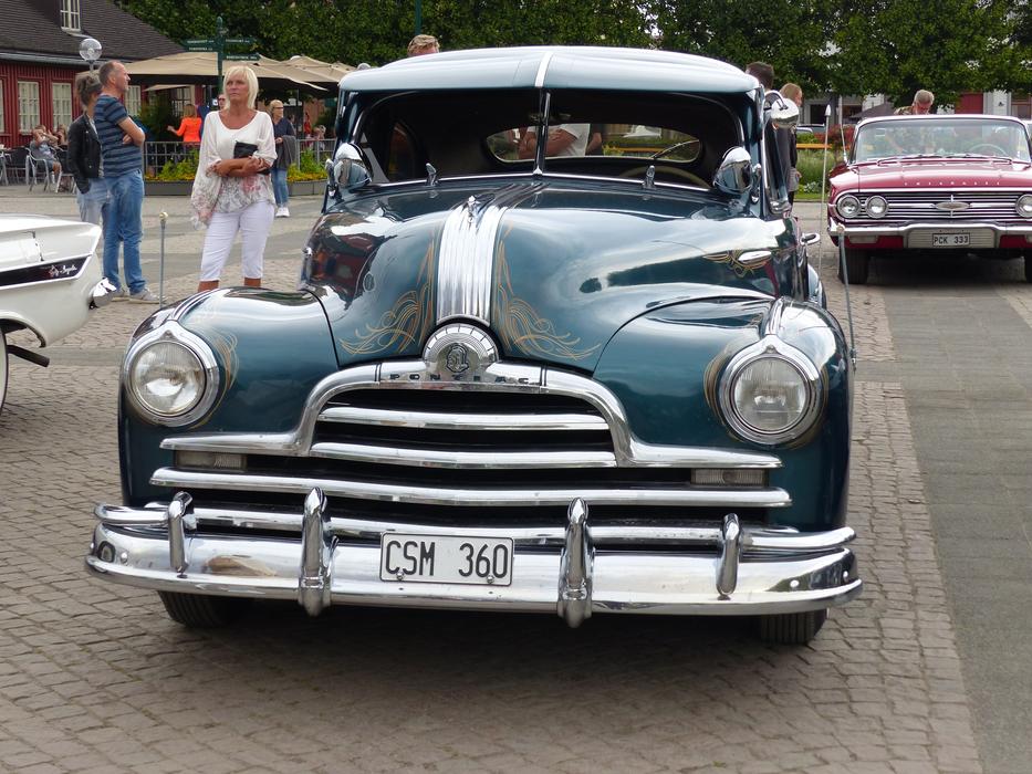 green classic car