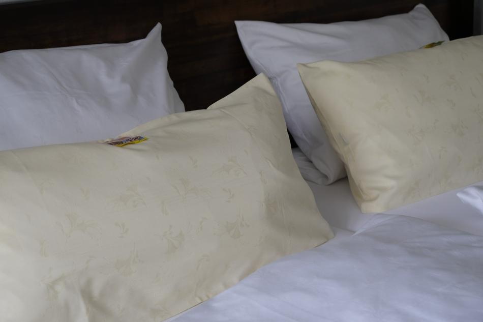 Double Bed Sleep