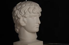 Head Thinking Statue white