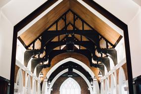 arched vaults in architecture
