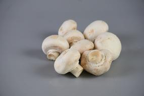 white mushrooms