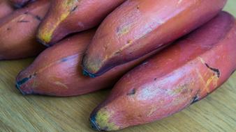 red sweet bananas