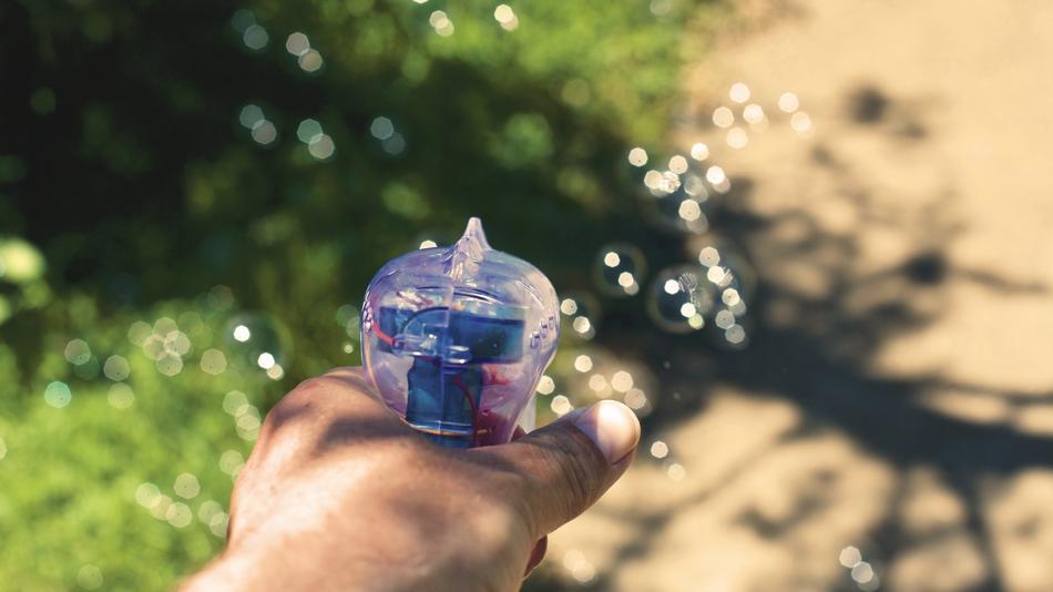 Hand Bubbles toy