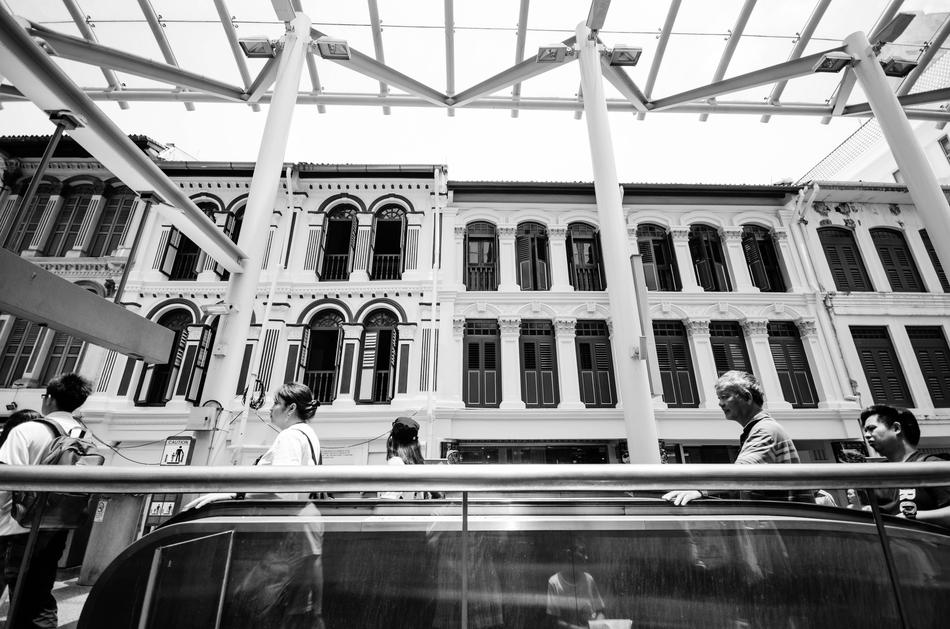 Black and white photo of the buildings in the Chinatown, in Singapore