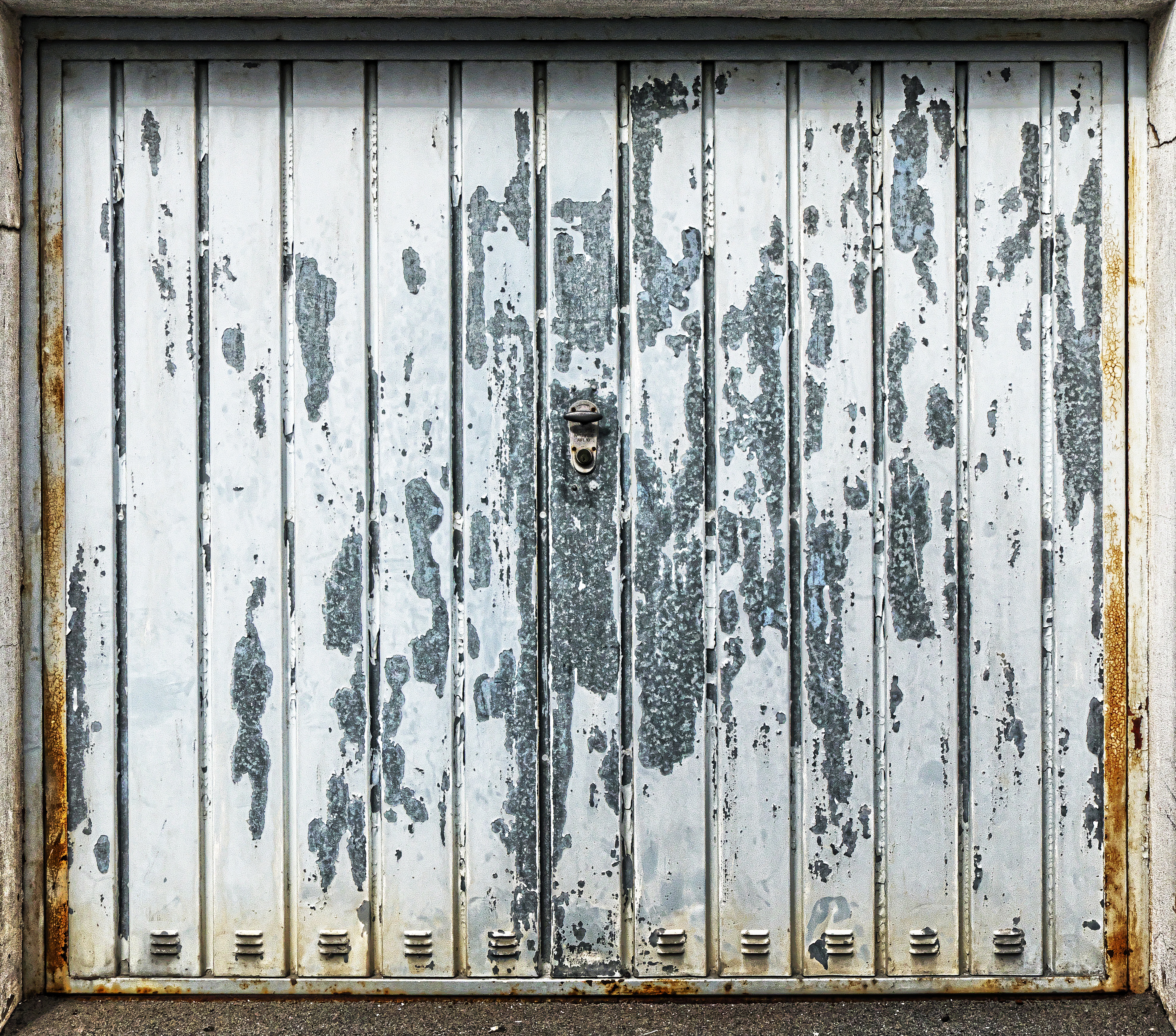 Текстура старой двери гаража