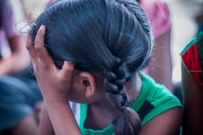 Hands Girl head