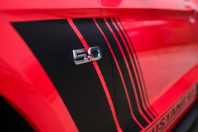 Mustang Gt Red car closeup photo