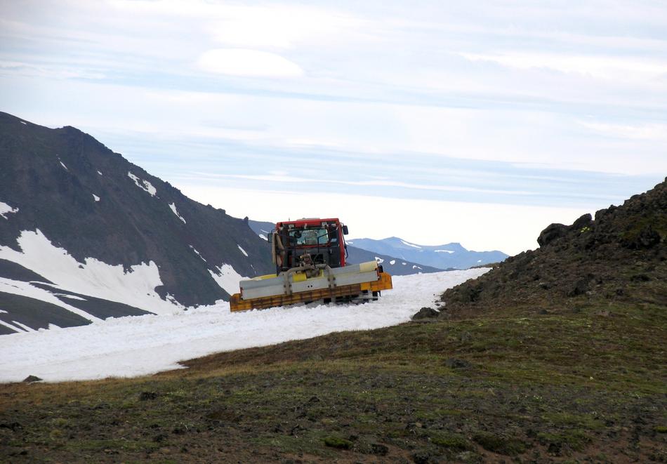 The Roads Rotrak Mountain Plateau