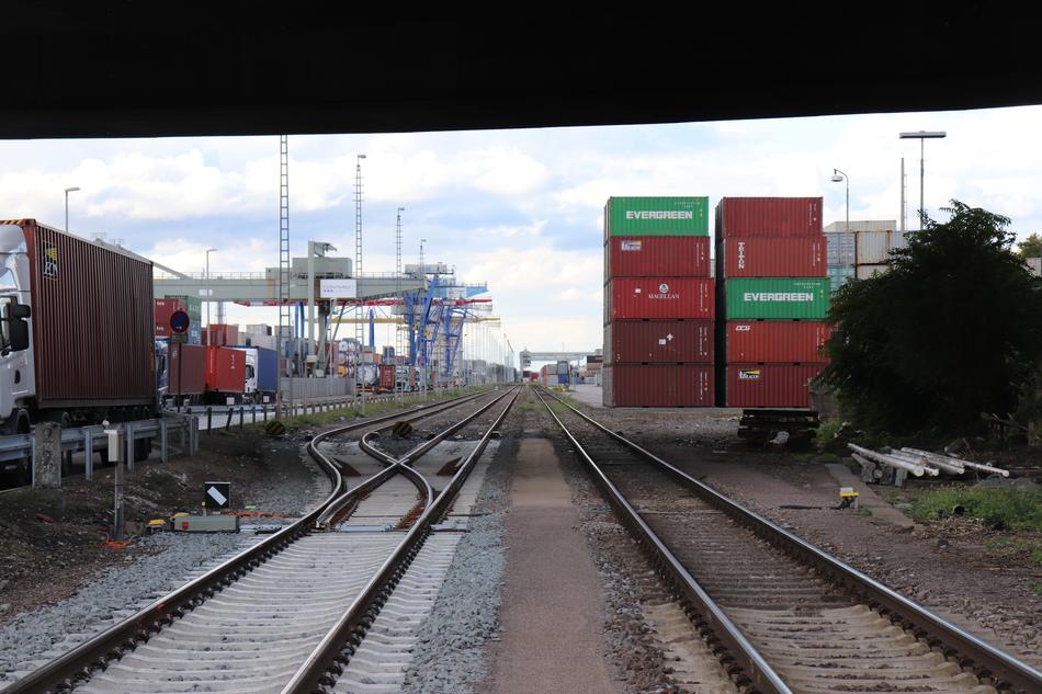 Port Train Truck