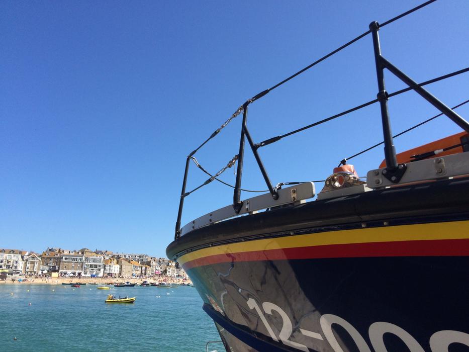 Lifeboat Cornwall Harbour