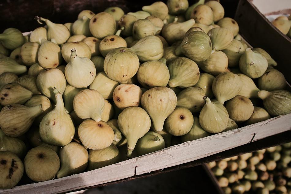 southern fruit in a box