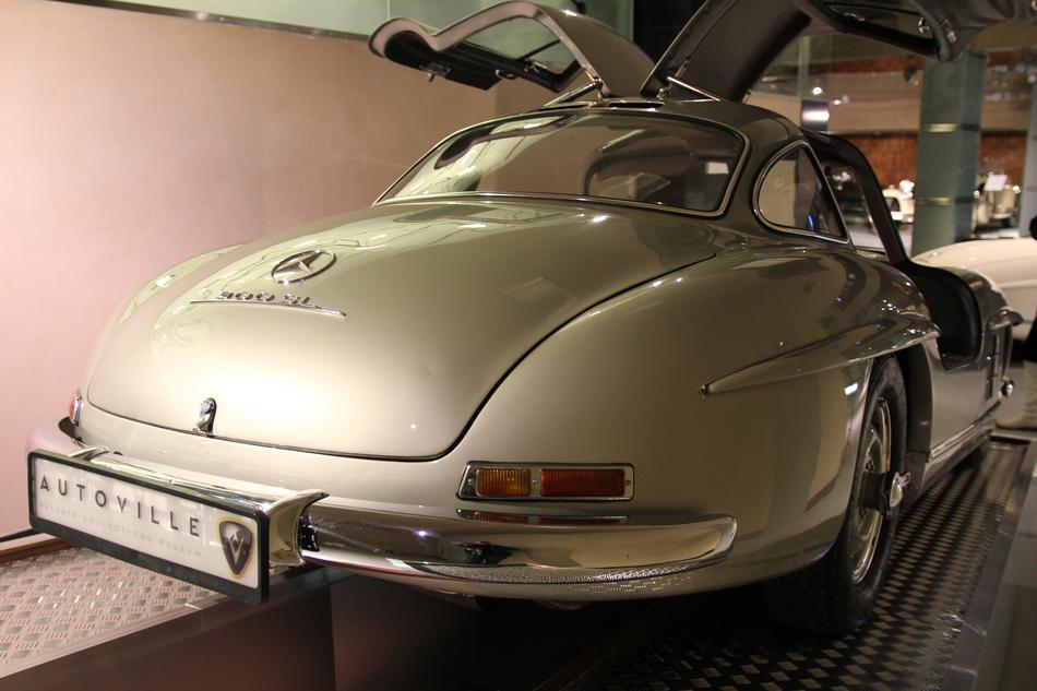 Car Retro Auto