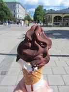 cold chocolate ice cream