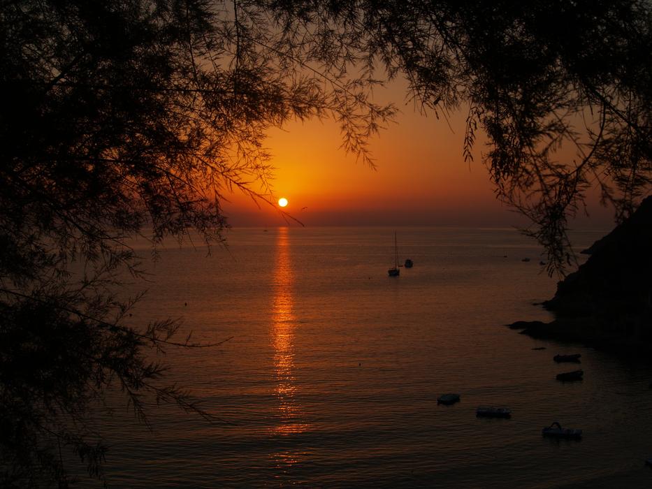 Sea at red Sunset scenery