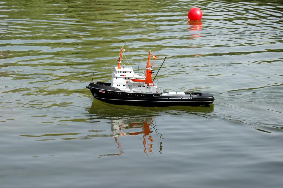 boat toy transport marina travel