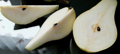 fresh pear slices