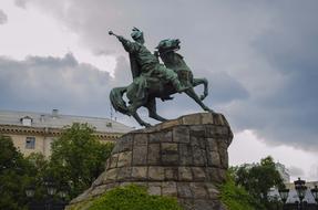 bronze monument to bogdan khmelnitsky in kiev