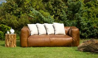 Armchair Brown Garden white pillow