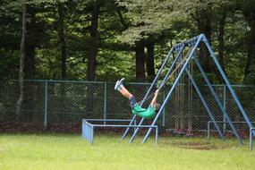 Child Rolling Swing