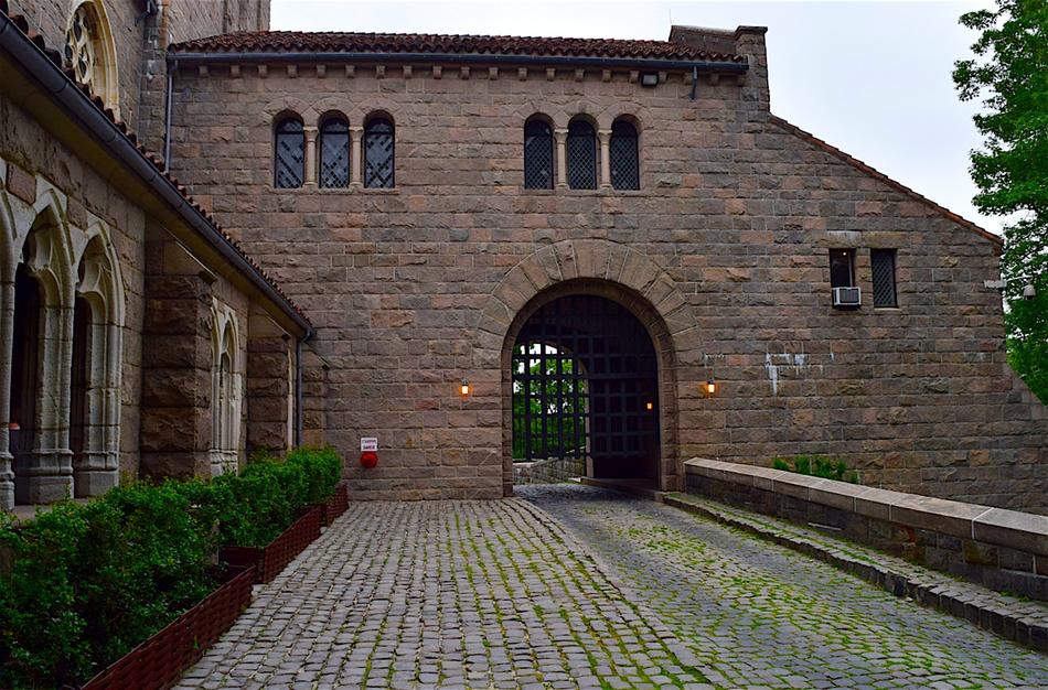 medieval architecture for tourism