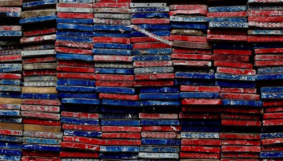 London Plank Truck