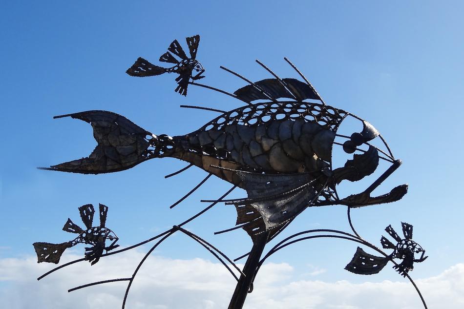 iron fish sculpture