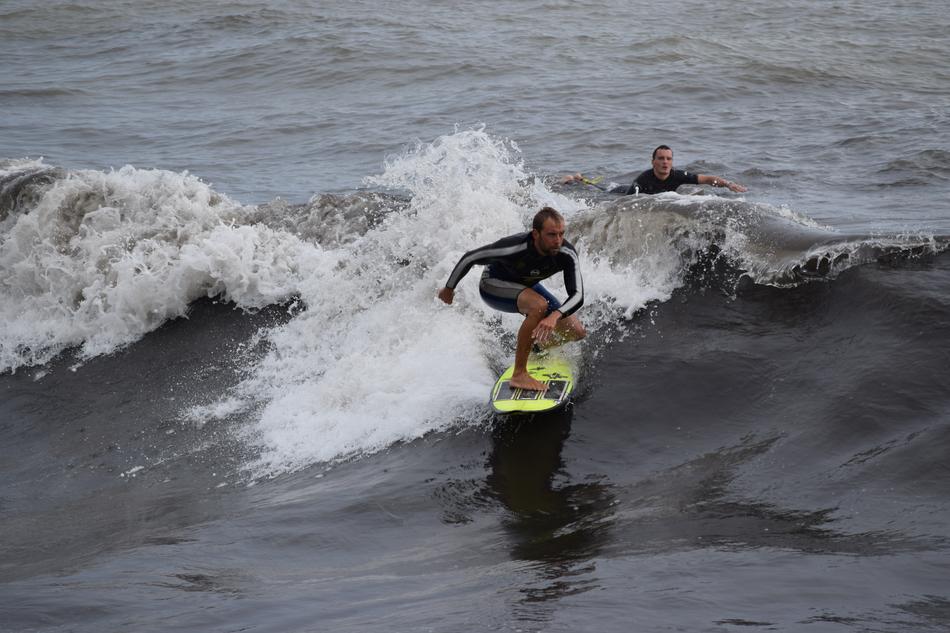 Surfing Surfer Beach
