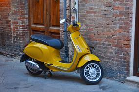 Vespa Motorcycle Transport