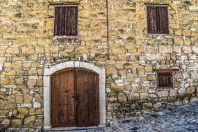 traditional architecture in the village of psematismenos