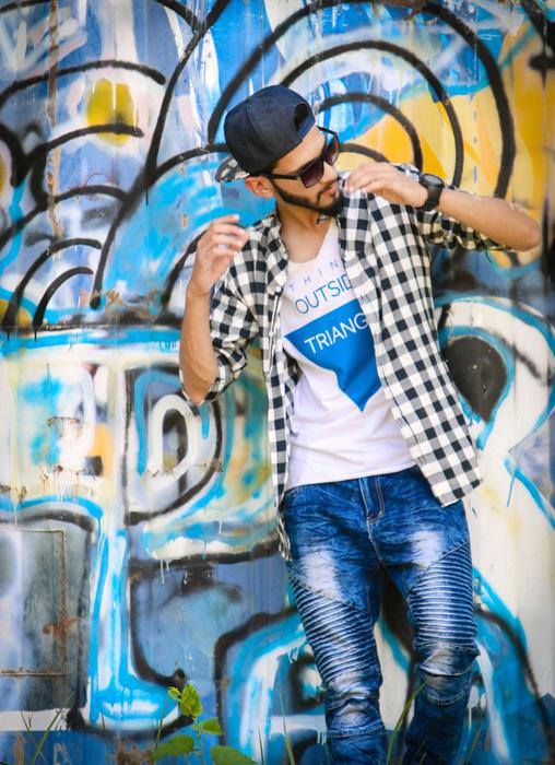 Fashion Styled Boys by the graffiti