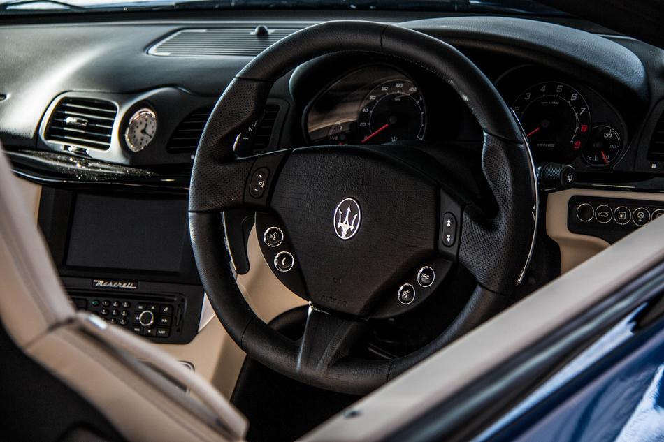 Maserati Granturismo Steering