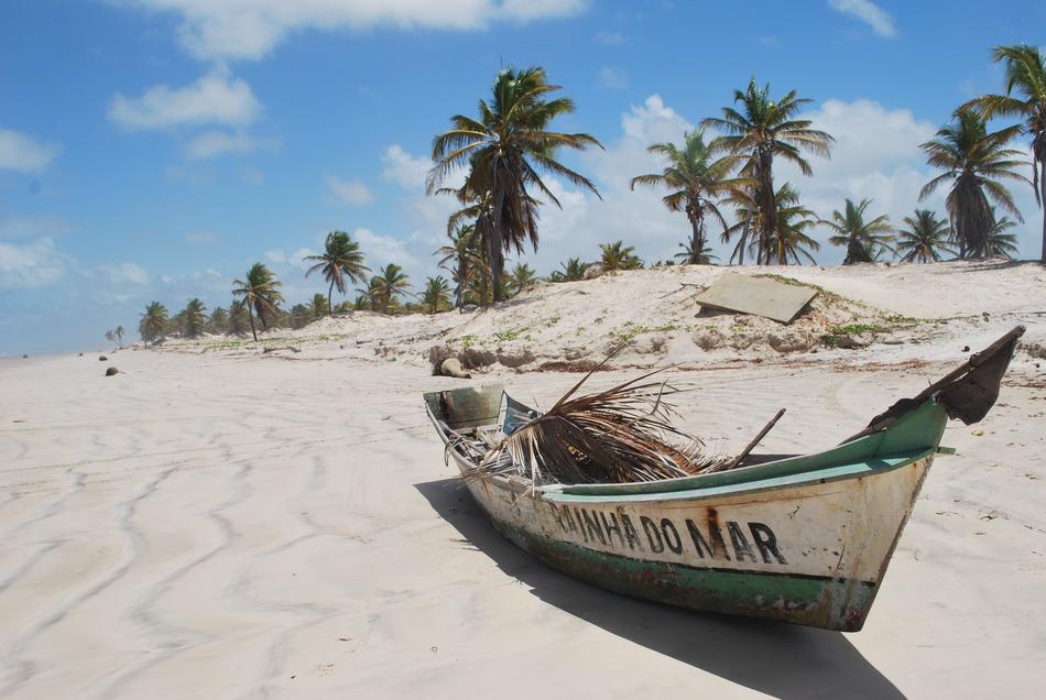Mangue Seco Bahia beach Boat