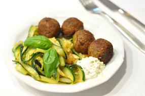 Meat balls with vegetables