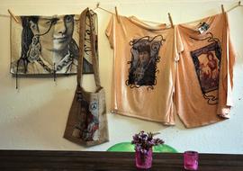 Shopping T Shirt Ladies