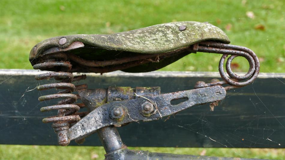 History Bicycle Saddle Ancient