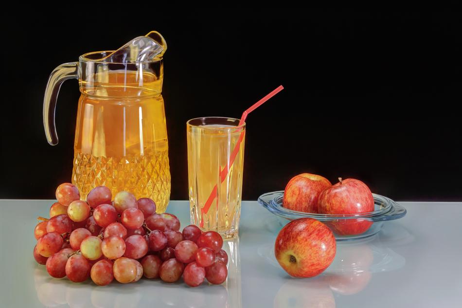 grape juice and apples