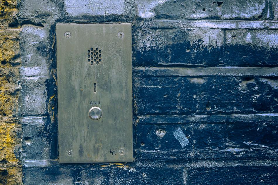 Wall Call Voice