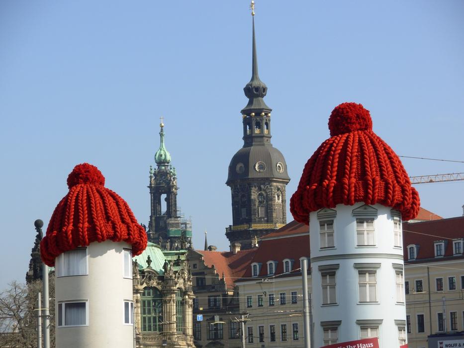 creative Bobcap House Advertising Pillars