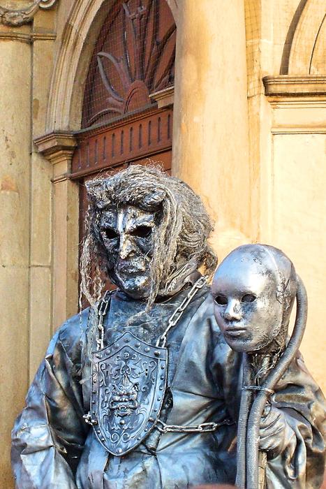 ыекууе Statue Man