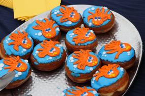 patterned cupcakes