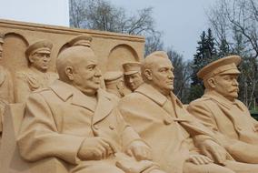 Sand Hourglass Figures in Moscow